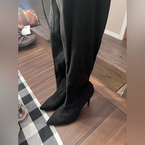 Faux suede pull on heeled boots